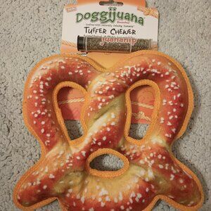 NEW pretzel dog toy